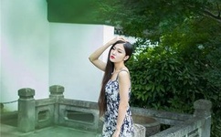 书桌下的快速顶撞